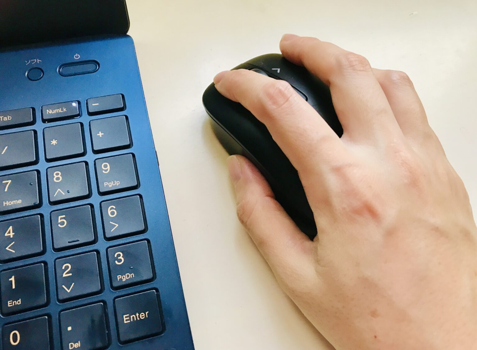 AIメールの効率化ジレンマ